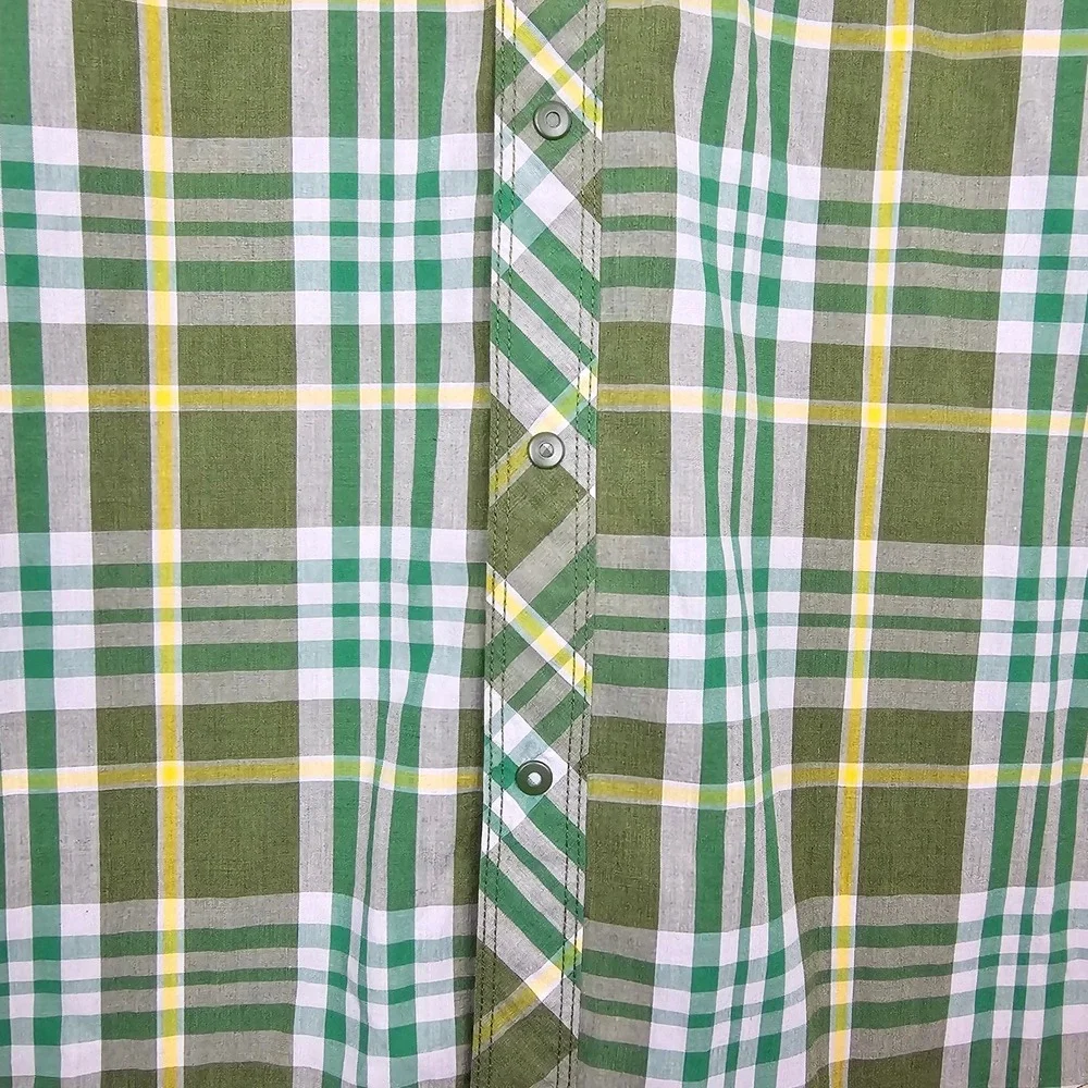 The North Face Mens Plaid Long Sleeve Snap Front Shirt Green White Yellow Medium